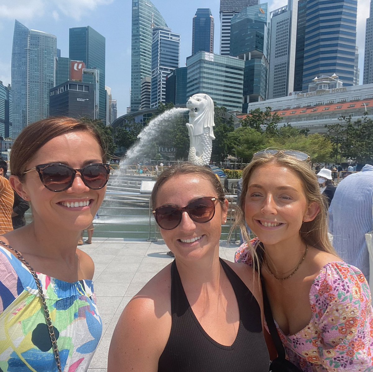 missmartiny1's tweet photo. First step on the trip ✔️ https://t.co/E1trZJXQsj