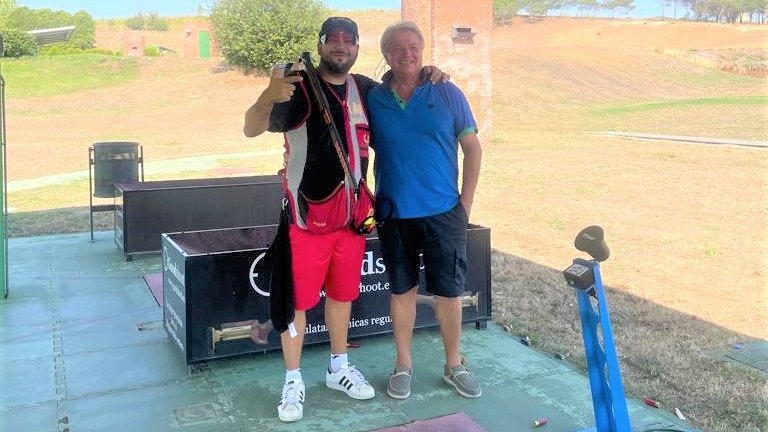RFEDETO (@rfedeto) on Twitter photo 🥏 El torneo continental, que se disputará del 24 de agosto al 12 de septiembre 📅 y pondrá en juego las primeras plazas de Plato de este ciclo para #París2024 🇫🇷, contará también con la participación de Fátima Gálvez (<a href="/tiraora/">Fátima Gálvez Marín</a>), Paqui Muñoz de León y José María Mielgo (Skeet). 🥏 El torneo continental, que se disputará del 24 de agosto al 12 de septiembre 📅 y pondrá en juego las primeras plazas de Plato de este ciclo para #París2024 🇫🇷, contará también con la participación de Fátima Gálvez (<a href="/tiraora/">Fátima Gálvez Marín</a>), Paqui Muñoz de León y José María Mielgo (Skeet).