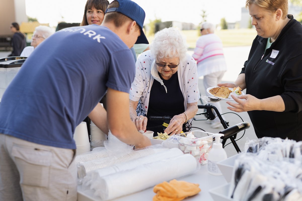 AdSharkFargo's tweet photo. Our Sharks had a BLAST volunteering with @EventideSLC earlier this week. 🦈🙌

We spent the morning serving bacon, eggs, and pancakes to Eventide's residents (alongside the Eventide staff and leadership team) for Eventide Fargo's "Lumberjack Breakfast." https://t.co/TvmDvd2Sb2