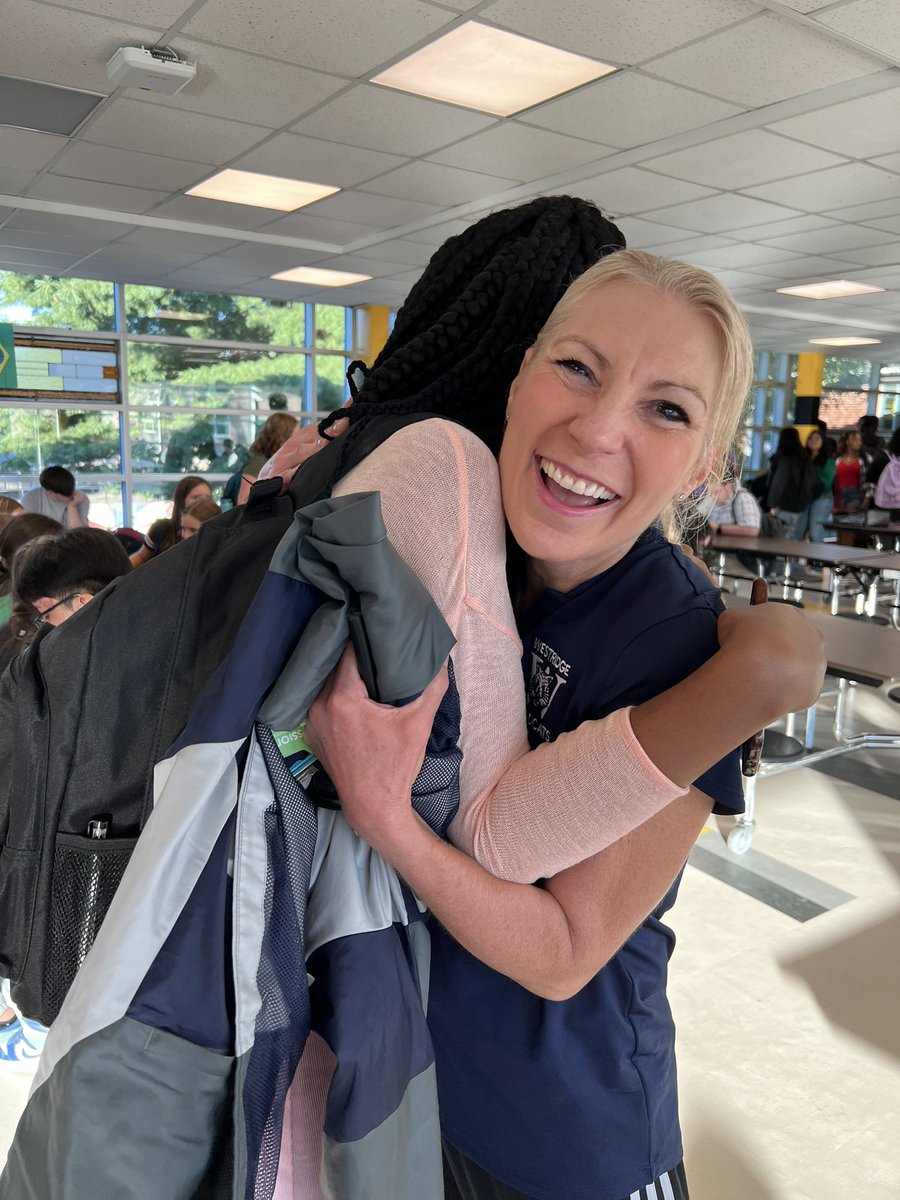 Thank you to <a href="/WRidgeMS/">Westridge MS</a> Teachers for coming by to wish our Freshman a great first day! #WestFamily #OneShawneeMission <a href="/thesmsdhr/">SMSD Human Resources Team</a> <a href="/theSMSD/">SM School District</a>
