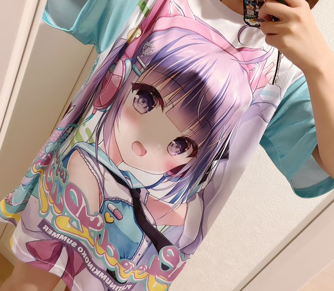 C100のフルグラTシャツ😊💕
実物もっともっとカワイイです!(写真難しかった)#C100 