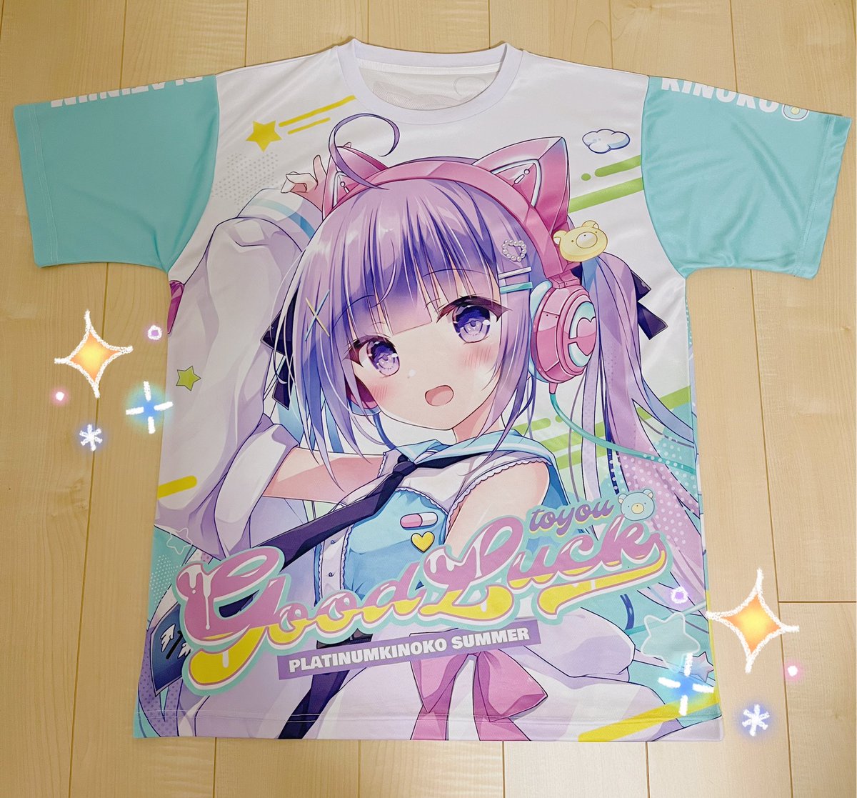 C100のフルグラTシャツ😊💕
実物もっともっとカワイイです!(写真難しかった)#C100 