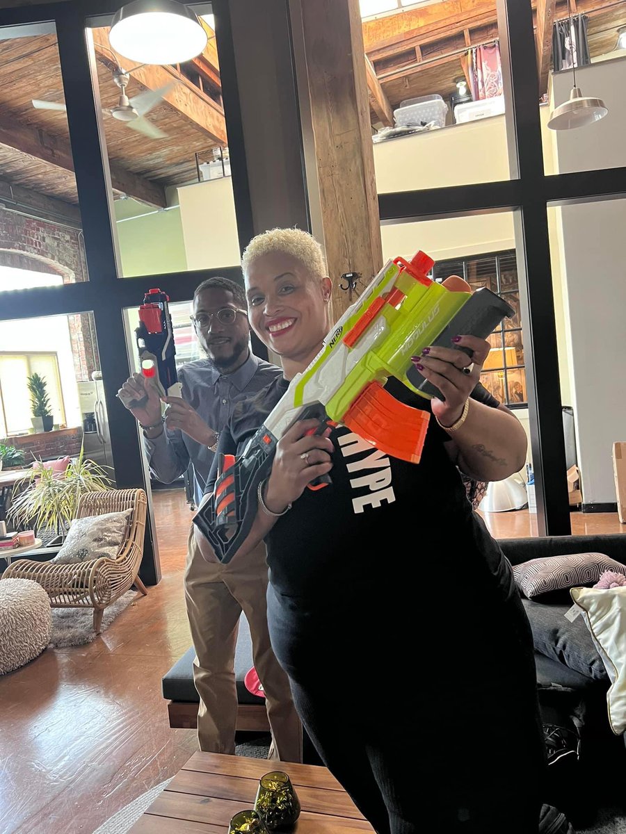 RevSherisse's tweet photo. #YouthDevelopment + #Detroit = #TeenHYPE

Hanging out with our talented youth!Besides being ambushed in a Nerf War, I shared that my role as a Board Member is to SERVE. My role is to identify barriers, crush them &amp; ensure that they are equitably resourced so that they can thrive. https://t.co/mC1I0SW1R7