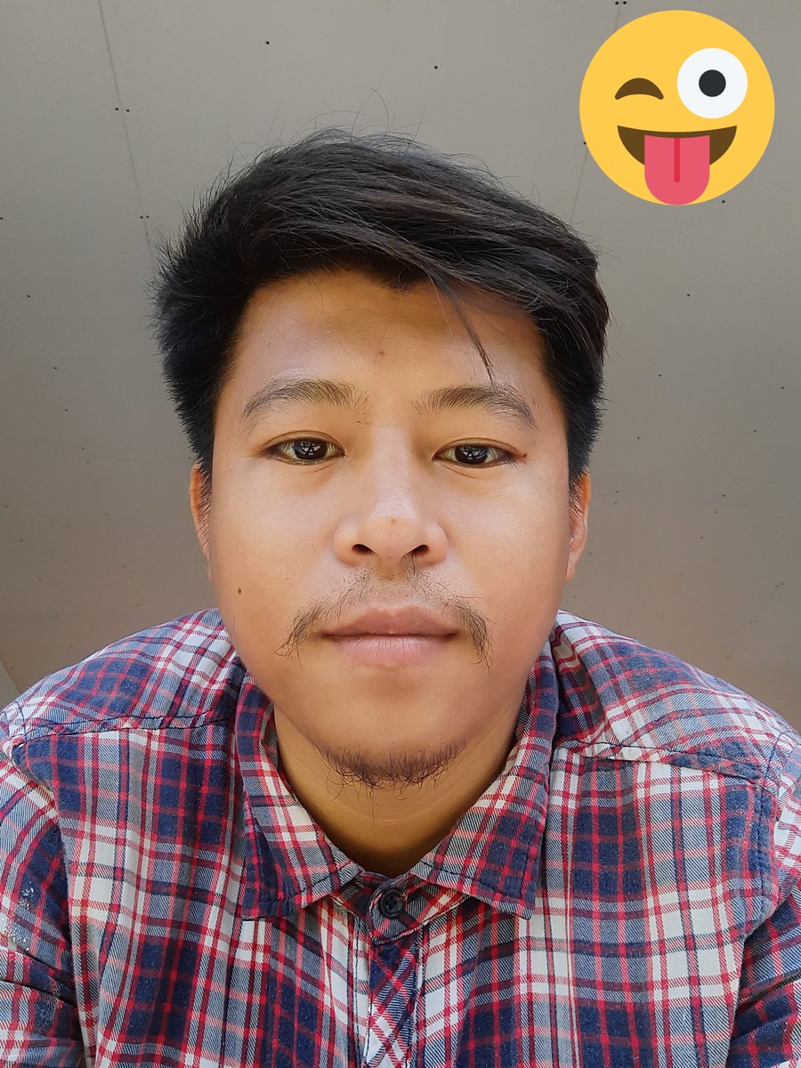 ຜູ້ບ່າວຊົງໂຈນ.😄😄