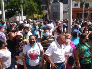 LaMananaDigital's tweet photo. Docentes de Zamora: No no nos detendrán hasta tanto lograr nuestras reivindicaciones https://t.co/3gaflmmFzn #CostaOriental #Regionales https://t.co/LuCYWSbCKu