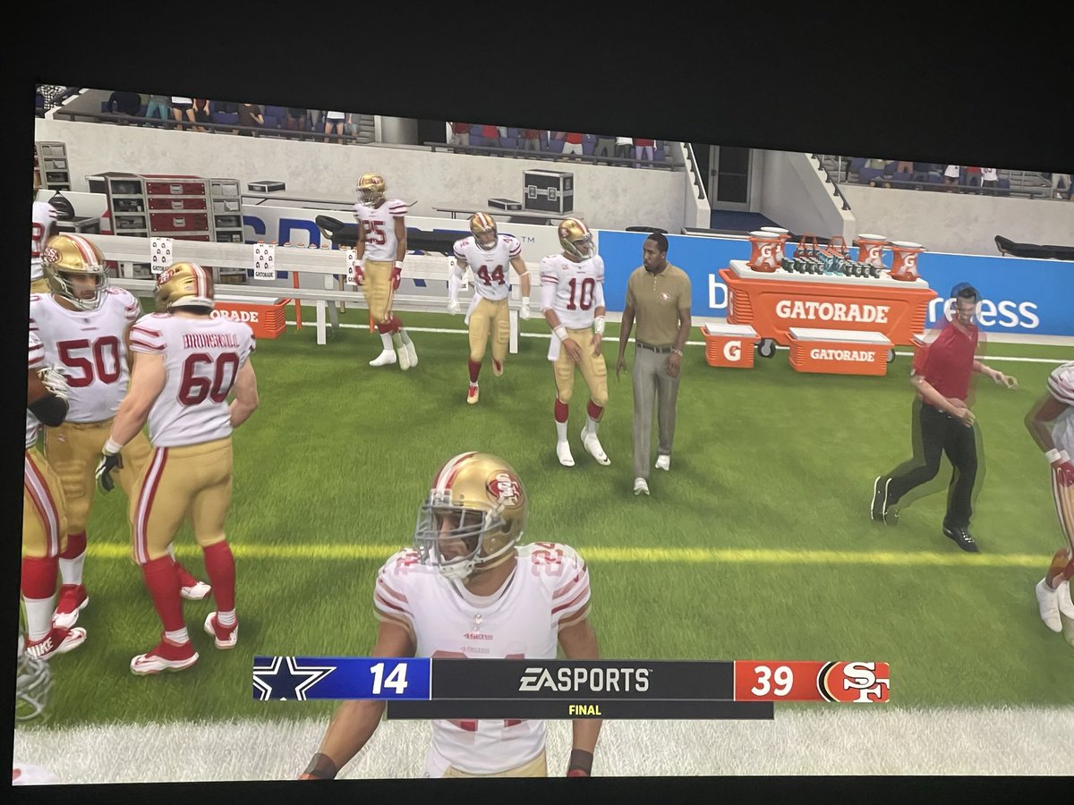 ChristianGang16's tweet photo. Madden 22 https://t.co/CkiyrrrRb6