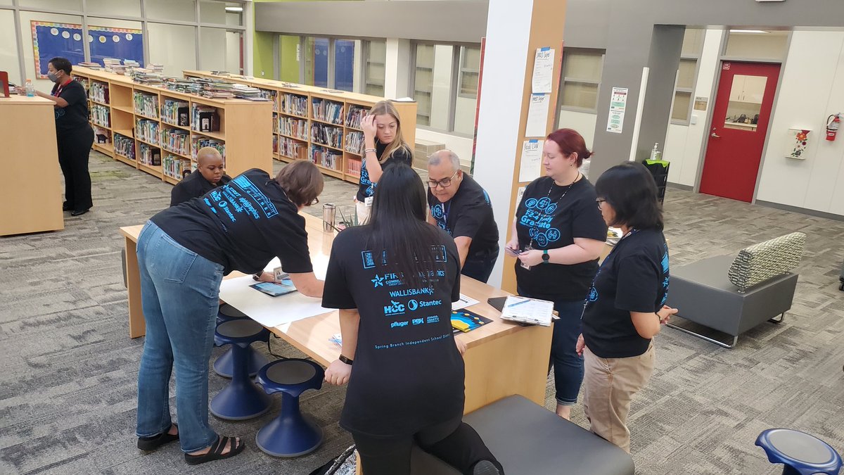 Buffalo_Creek1's tweet photo. Working together to show what the @SBISD #corecharacteristics mean at BCE. https://t.co/UOUAkx6YBP
