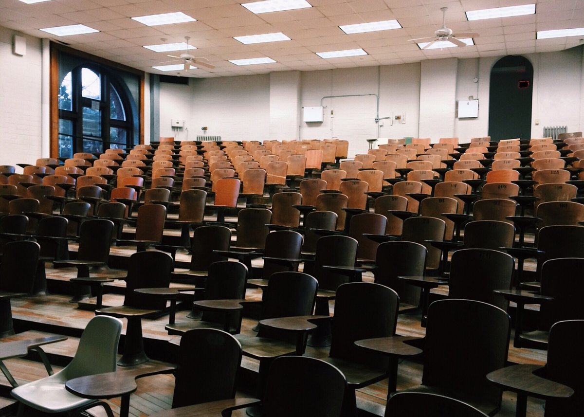 annafreuduk's tweet photo. Hoping to go to university this Autumn?

Come to one of our free webinars where you'll learn top tips for managing your wellbeing in the first few weeks of university, the transition period and who to contact if you want to talk to somebody.

Book now: https://t.co/SGtApTLitW https://t.co/vtZLG2aAlT