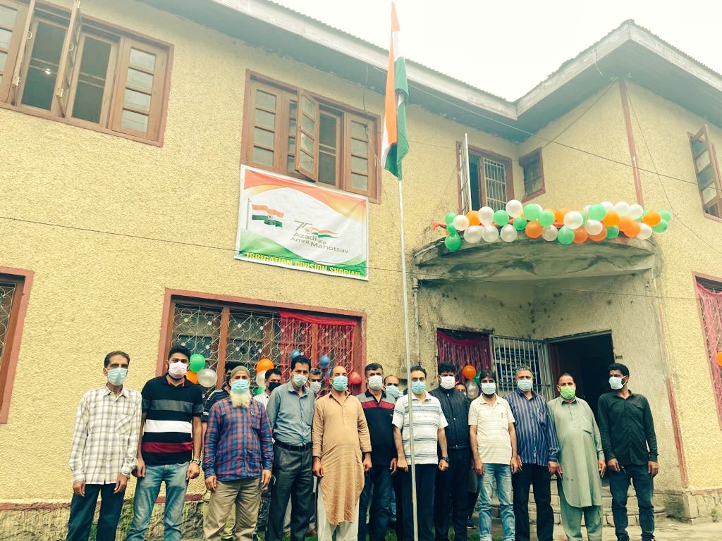 ShopianDivision's tweet photo. Preparations ahead 75th Independence Day on 15 August 2022.@ifckashmir @CWCOfficial_FF @CWCOfficial_GoI @Jalshakti_JK @dmshopian https://t.co/kPTV1FMEtV
