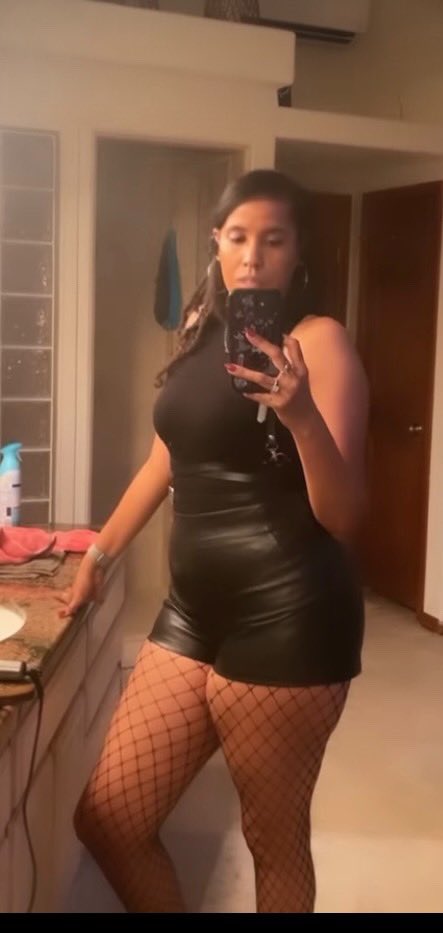 Good morning Twitter! It’s a great day to pay reparations and serve your Goddess!!! FemDom | Femdomme | FinDom | Findomme https://t.co/WPV6ej0CtL