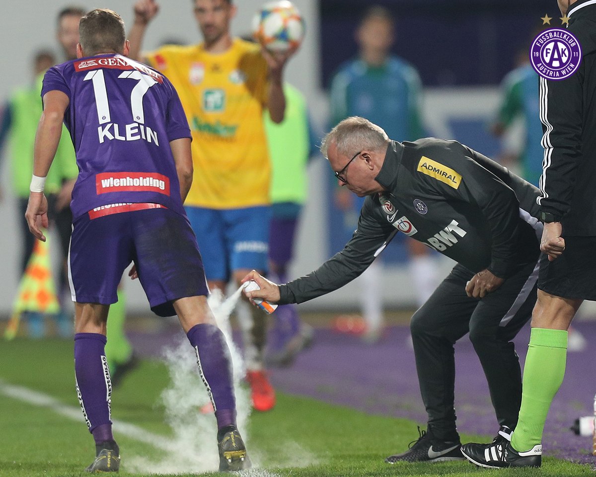 FKAustriaWien's tweet photo. 26. Oktober 2019, mit @Flonaldinho7 

#faklive #FAK #Holdi https://t.co/XH3CyPUmv5