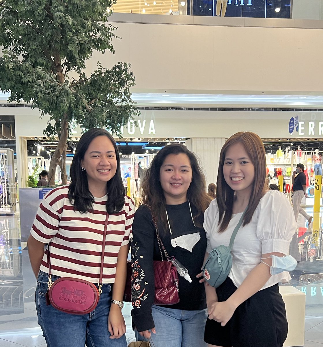 blckcl0vr's tweet photo. I must have have done something right to have these special people in my life through these years 🥹🥰 #3Of8 https://t.co/zCFop9gDX5