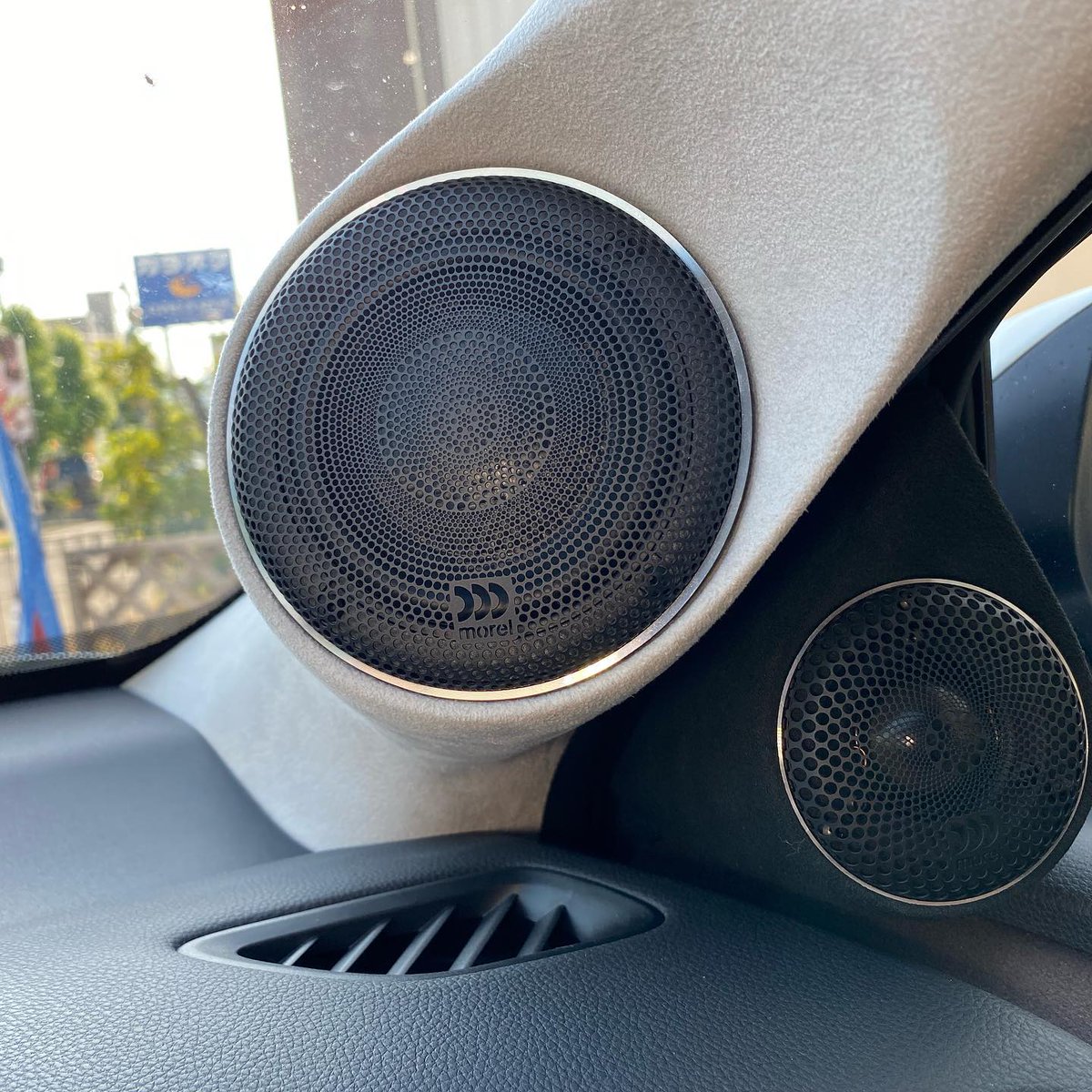 MorelHiFi's tweet photo. This 2021 #TOYOTA #Yaris cross got a super high-end audio upgrade by #marino_sound, Japan.
Featuring our Elate Carbon Pro 3-way system & Ultimo Titanium 10" sub!
Discover our REFERENCE collcetion>https://t.co/vp0nHJEMYj
#morelhifi #morelcaraudio #teammorel #caraudioaddicts #spl https://t.co/mlqaHEJynO