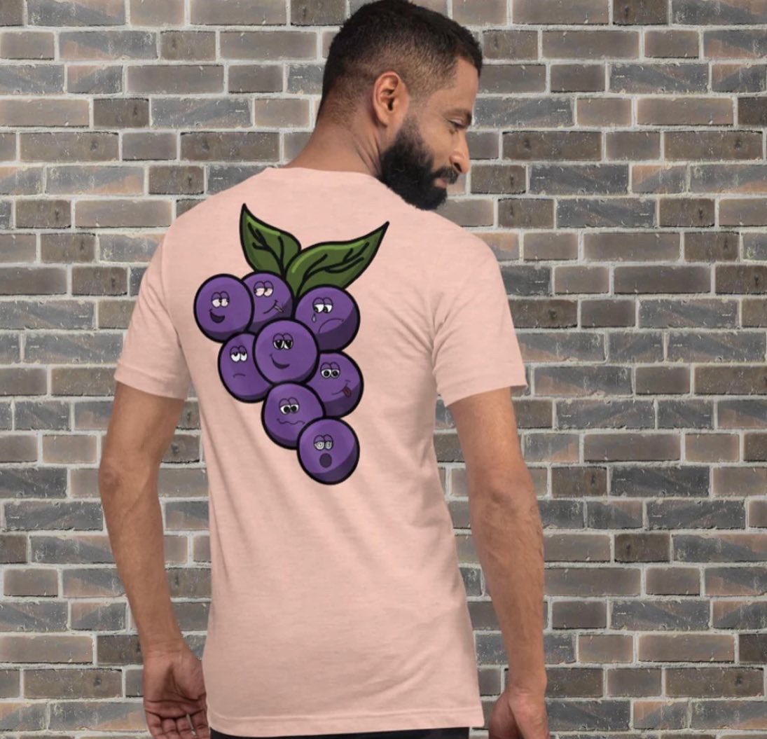 colibri_designs's tweet photo. Hey #twitter happy Thursday. Go check out our Grape tees in Colibrí Cartoons. As always use code COLIBRITWIT for 5% off entire order

#grapes #design #SmallBusiness https://t.co/vHLEBs9Y4c