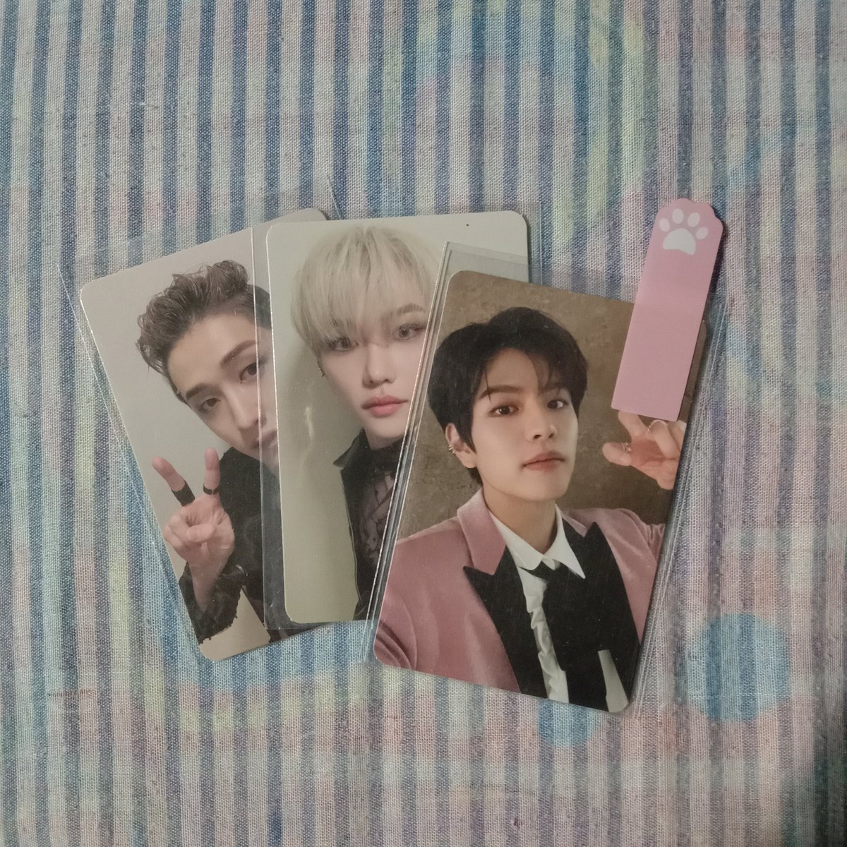 ChanSeung_1900's tweet photo. LFB: [help rt] 

SEUNGMIN JWC PC SET
- 550 ph + pf
- FREE SF thru flash
- GCASH, payo or a day reservations

wts LFB skz stray kids seungmin bangchan felix oddinary jwc pc ww ph https://t.co/ECadjENITo
