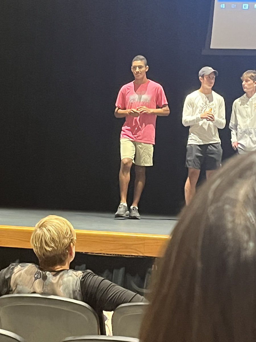 HDJacobsXC's tweet photo. Sophomore Cross Country runner Isaac Pepin doing a great job presenting to the staff about Ignite! https://t.co/0wuaewjprJ