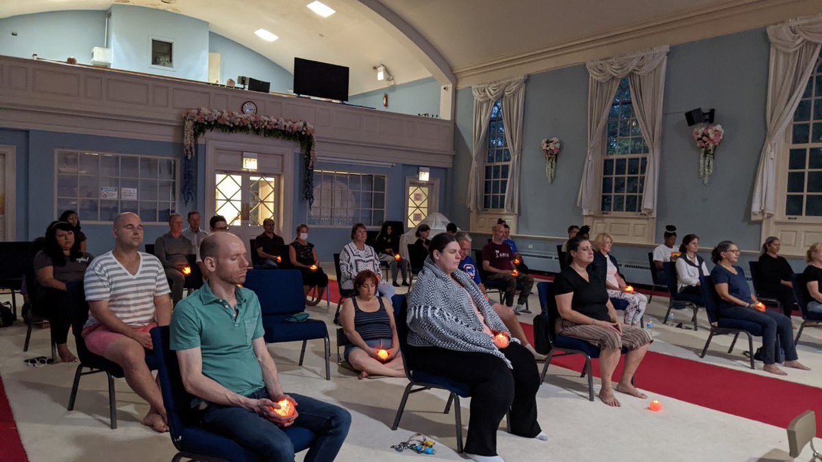 Psanitwong's tweet image. วัดพระธรรมกายชิคาโก จัดปฏิบัติธรรมชาวท้องถิ่น Moonlight Meditaion มีผู้ร่วมงาน40ท่าน สาธุๆๆๆ 
 
Wat Phra Dhammakaya Chicago  organized the Moonlight Meditaion with 40 participants 🙏🙏🙏