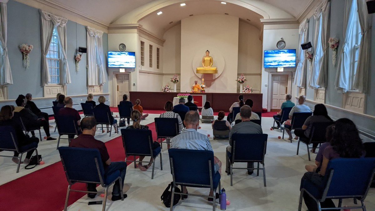 Psanitwong's tweet image. วัดพระธรรมกายชิคาโก จัดปฏิบัติธรรมชาวท้องถิ่น Moonlight Meditaion มีผู้ร่วมงาน40ท่าน สาธุๆๆๆ 
 
Wat Phra Dhammakaya Chicago  organized the Moonlight Meditaion with 40 participants 🙏🙏🙏