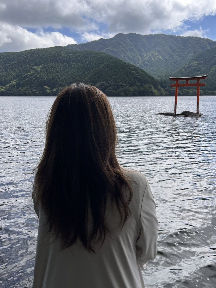 ayastepn8's tweet photo. え🤣暑すぎてお休みしたりコロナで自粛してたり…投稿してない間にフォロワーさんが300人くらい減ってた🤣インスタ見てくださっていてる方はご存知かもしれませんが、引き続き歩いてます😊🤍箱根ウォークしたりご近所ウォークしたり👟💚また投稿再開🤗https://t.co/meLqFfJv7T https://t.co/ptHPm3SiTL