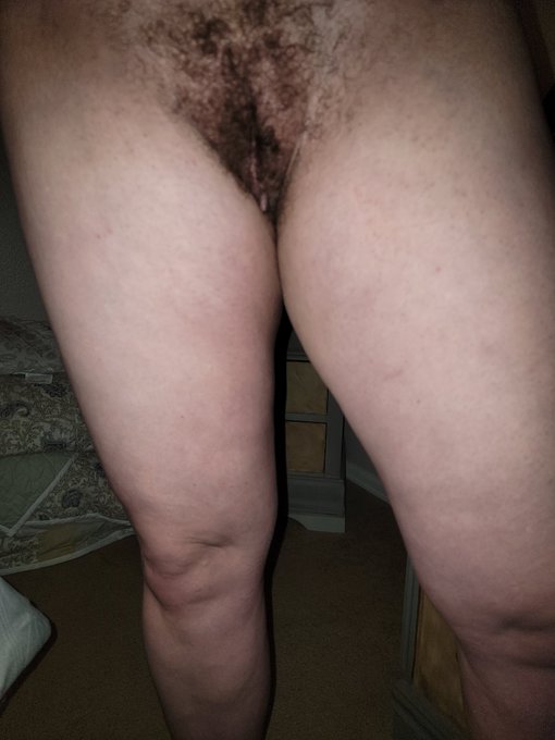 Almost to 1000 followers! Help us get there! #hairypussy https://t.co/8SYopYeNlE<a href="/tag/hairypussy"class="tags">#hairypussy</a>