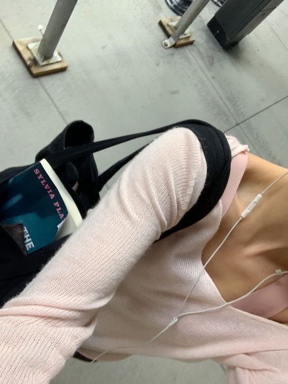 cinnabmi's tweet photo. Iconic pic https://t.co/utWytKUPlr