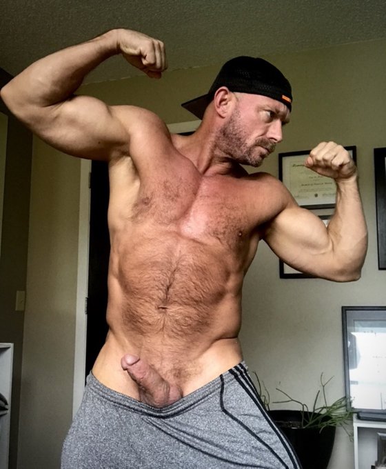 2 pic. Touch it. Lick it. Suck it. Fuck it. 
#dickpic #gaymen #dick #ass #NakedMuscle #gaymuscle #gaybear