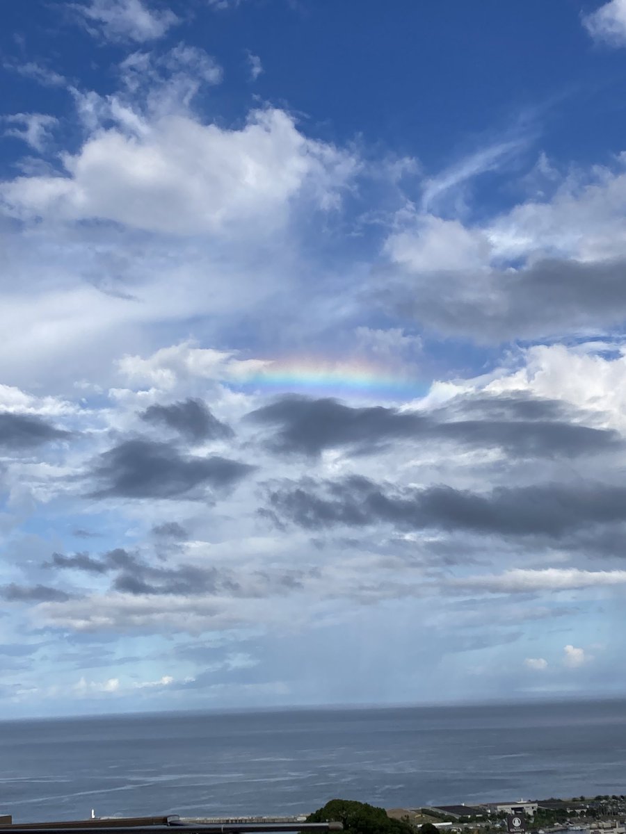 Skies129's tweet photo. #rainbow #sky #sea#ocean #summer #colors https://t.co/zoRHRGR0HP