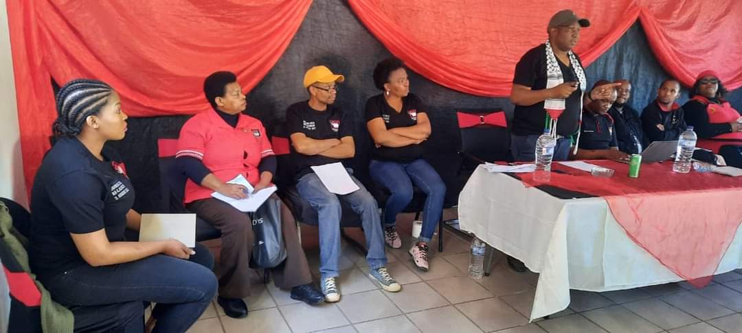 _cosatu's tweet photo. #SACCAWU Kuruman Local launching a worker's structure to organize and unionize employees in the retail sector in the Northern Cape #Back2Basics 

#Unitydemocracy&amp; #Socialism 
#BacktoBasics 
#KurumanLocalRelaunch https://t.co/AuCduwzsDG