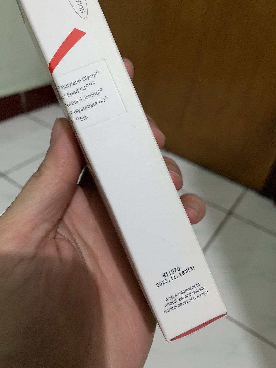 [GIVE AWAY]
Cosrx ultimate spot cream - kondisi masih 90%, preloved. 
Expired di Nov 2023. 
For followers only. Cukup RT aja. 
Subsidi ongkir 10k. 
Ditutup 12 Ags 2022 23:00 WIB