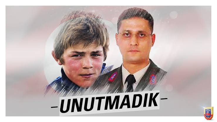 Trabzon'un Maçka ilçesi kırsalında 11 Ağustos 2017'de bölücü terör örgütü mensuplarınca şehit edilen 15 yaşındaki #ErenBülbül ve Jandarma Astsubay Kıdemli Başçavuş #FerhatGedik'in şehadetlerinin üzerinden 5 yıl geçti. Allah rahmet eylesin. Mekanları Cennet olsun.