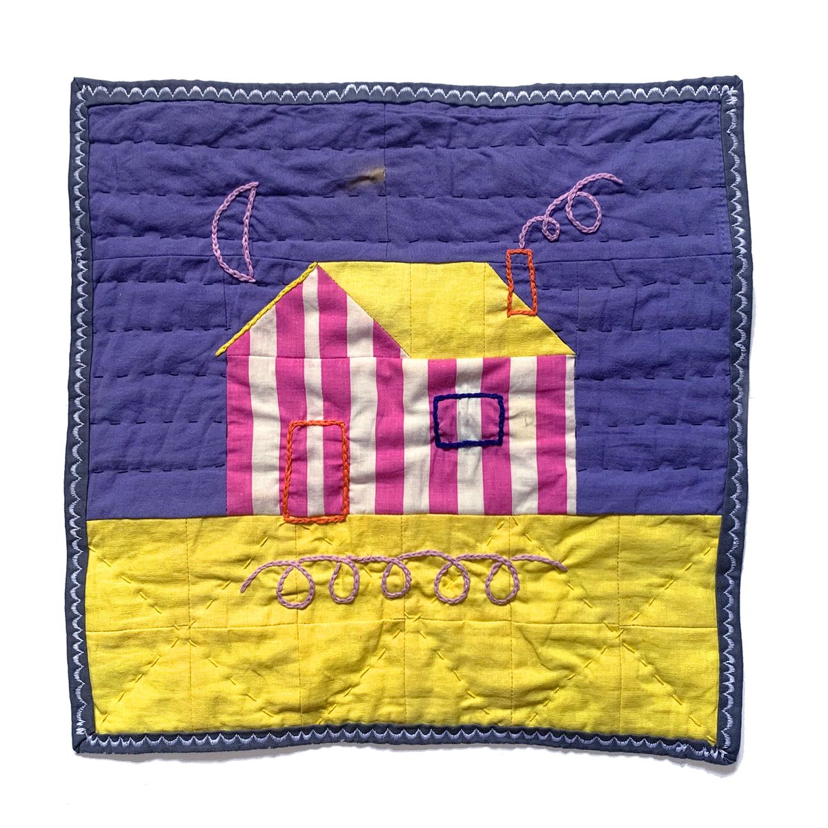 Made this little embroidered house because I’m such a homebody. 💜 #quilting #art #home