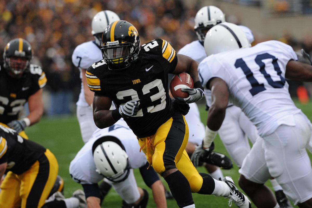 Happy Birthday to Shonn Greene! Have a great day, Go Hawks! | 