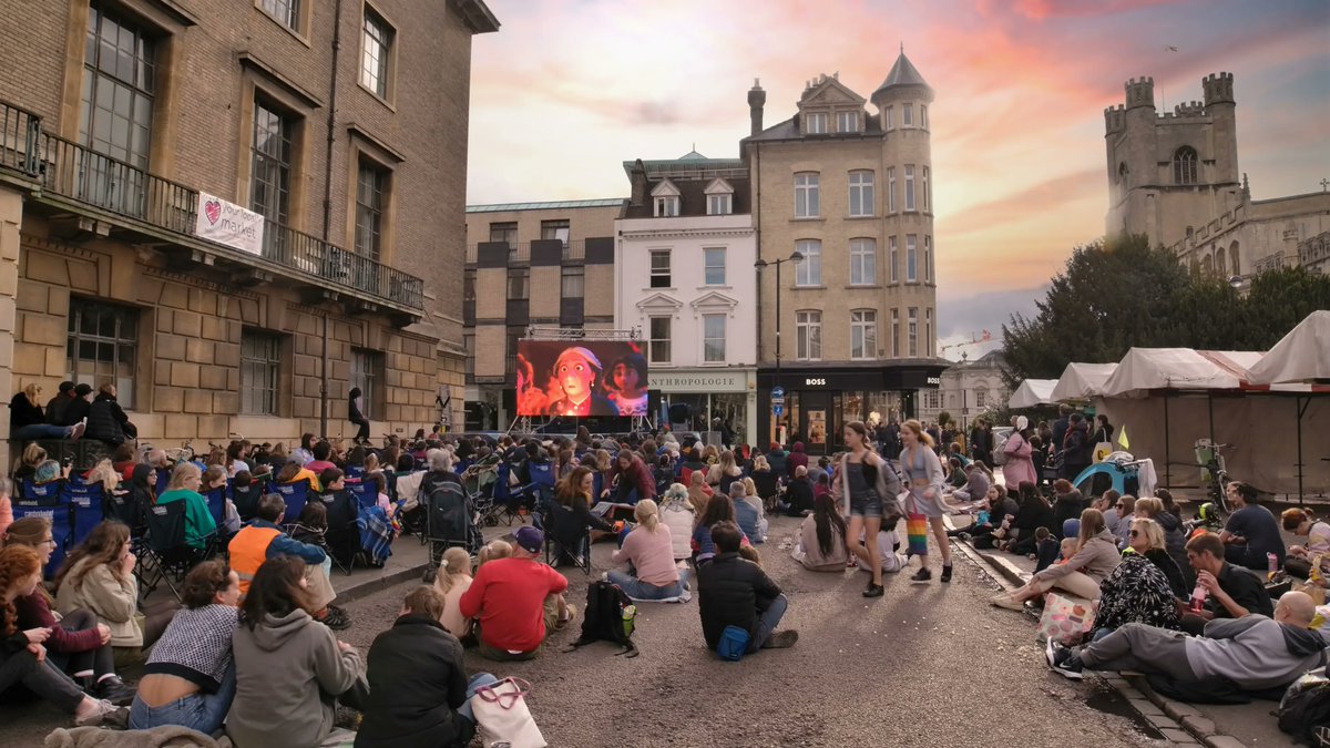 Just over a week until our final FREE open air film night of the summer! On Fri 19th Aug we will be showing Clifford the Big Red Dog &amp; Grease from 6pm. Pick up your fave movie snacks or even enjoy a pre-movie dinner at one of the surrounding restaurants...