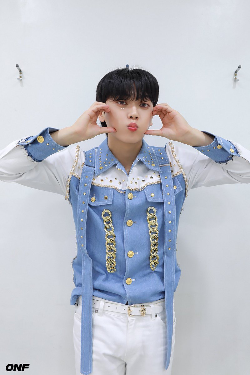 민균시 💚