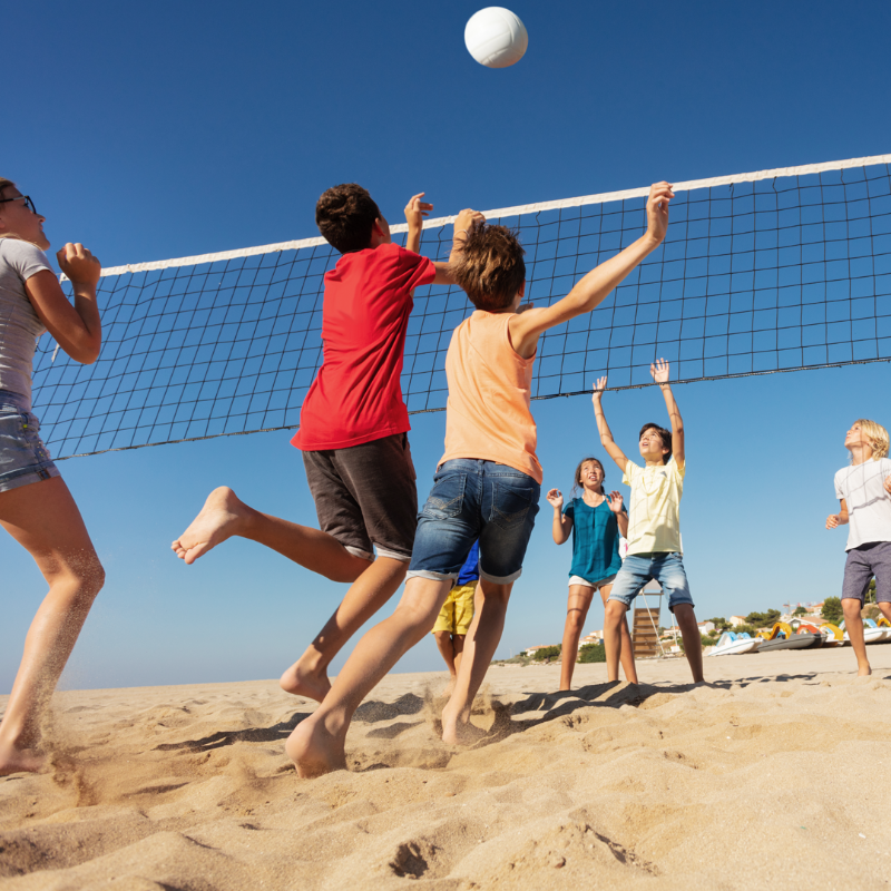 departement13's tweet photo. đ Câest la journĂ©e internationale de la #jeunesse !
Engagement citoyen, bons plans, sĂ©jours Ă©ducatifs et sportifs, les jeunes sont au cĆur de nos actions tout au long de l'annĂ©e.
Retrouvez ici tous nos dispositifs ! âŹïž
#YouthDay2022 #31DaysOfYouth
âčïž https://t.co/j7SXJgcBGr