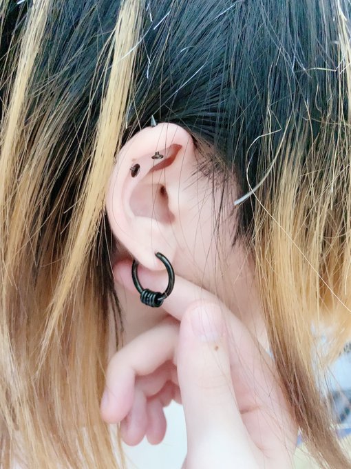 ゆのさんに新しいピアス購うてもらった。かわいい! 