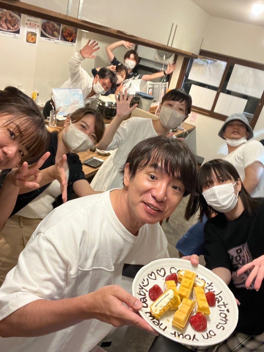 masaruhamagu's tweet photo. #よゐこチャンネル
#濱口女子会
#鎌倉食堂
お世話になりました！
散歩して遊んで美味しいご飯を食べて
最高でした！お祝いまでしてくれました https://t.co/G4TzWQWzVd