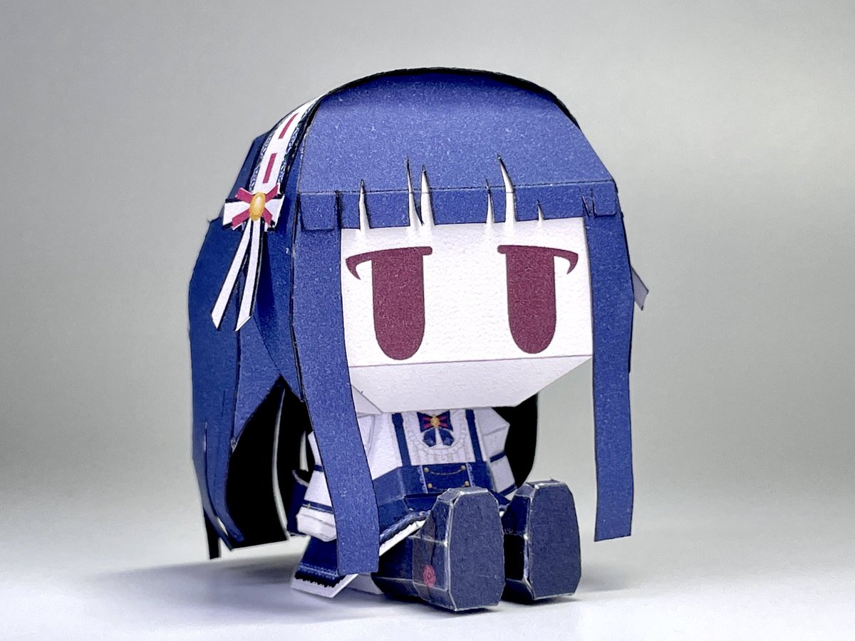 「修正前と比較。紙厚と髪ちょっと変えてます。 」|ガーベラのイラスト