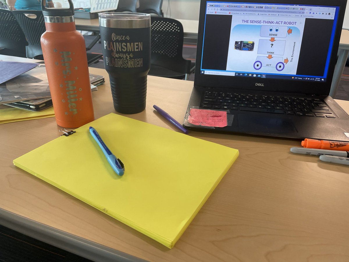 GinaBeckMiller's tweet image. @BelPlaineCSD @DLGWAEA @abridgesmith @birdbraintech #bplftadamakerspace