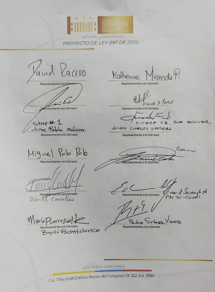 MiguelPoloP's tweet photo. Firme la propuesta de @JotaPeHernandez para bajarnos el sueldo a los congresistas https://t.co/LsBfzN7lzw