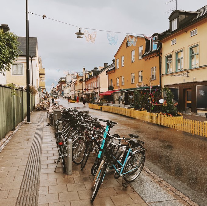 Wie einzelne Orte in Schweden mit Autos in der Innenstadt umgehen, finde ich ganz smart, zum Beispiel<a href="/tag/rtlsamstagnacht"class="tags"><span>#rtlsamstagnacht</span></a>