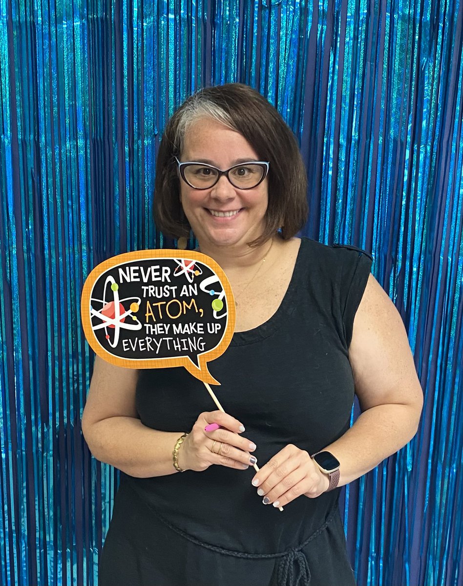 MsBarnowske5th's tweet photo. Excited to be a Science Facilitator!! @NISDElemScience #NISDSciIgnited https://t.co/XEhFXqrO6d