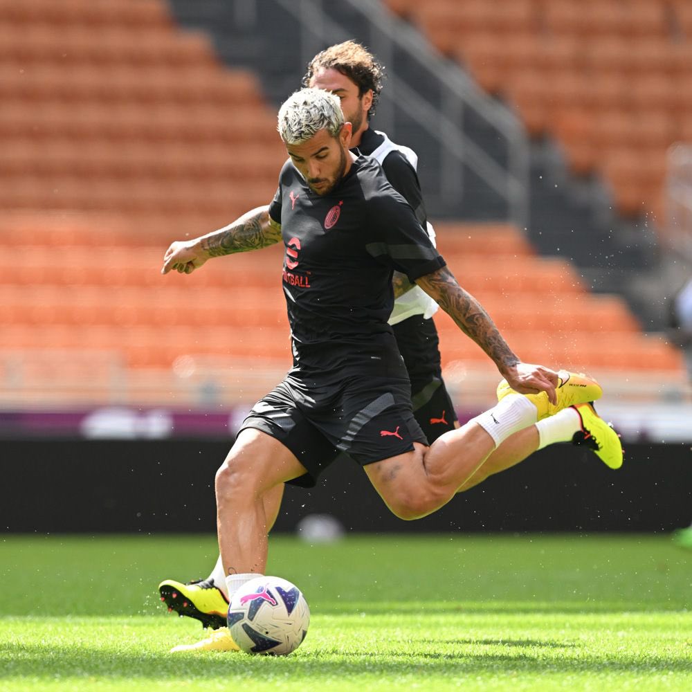 TheoHernandez's tweet image. 💭 A 🆕 season is coming! 🔜 @SerieA ⏳😄 #SempreMilan