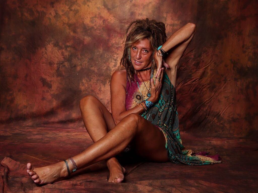 Jimnether's tweet photo. From a studio shoot with @ceejayy_rastamomma #boho #dredstyles #photooftheday #photography #naturalbeauty #rasta #studio #canonphotography
.
Styling by Autumn Huse https://t.co/vORs7MOVwh https://t.co/dsIAMAY1UW
