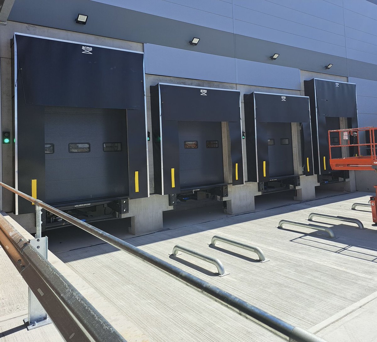 Armo (UK) tweet media