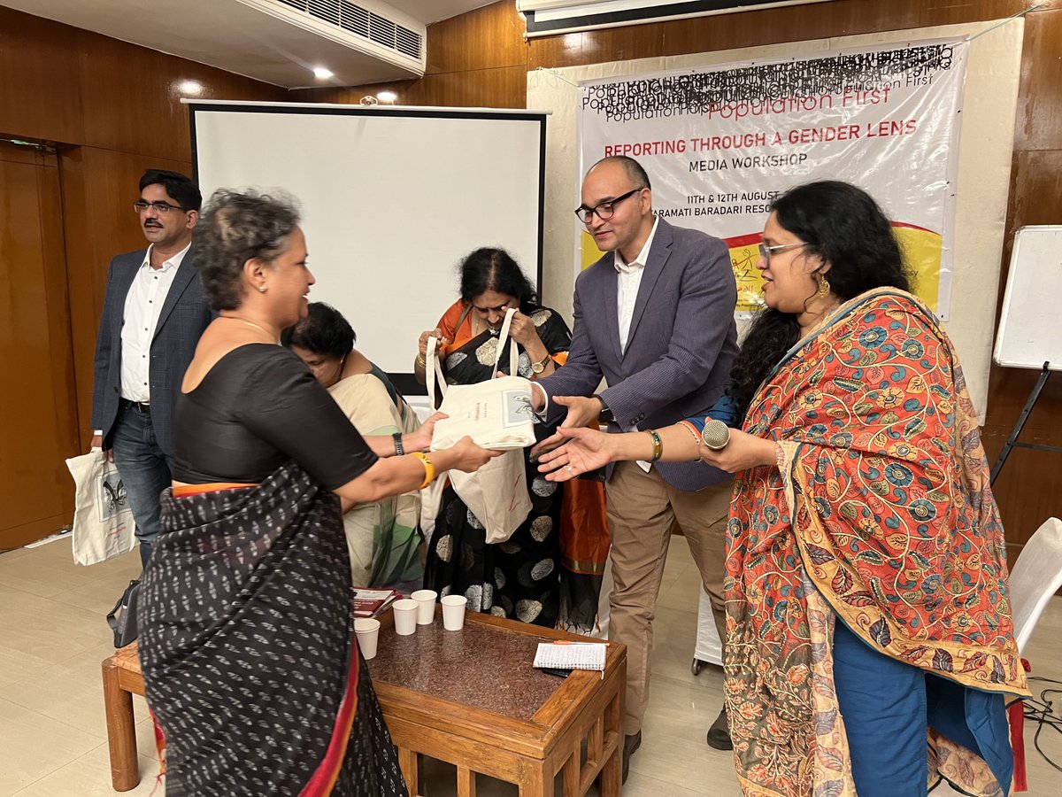 rikkykhan's tweet photo. Was part of an esteemed panel today exploring “Gender Sensitivity in media”

Thanks #laadli #populationfirst for kind invite ⁦@imcmanuu⁩ ⁦@officialmanuu⁩ https://t.co/SgCIKyTZOk