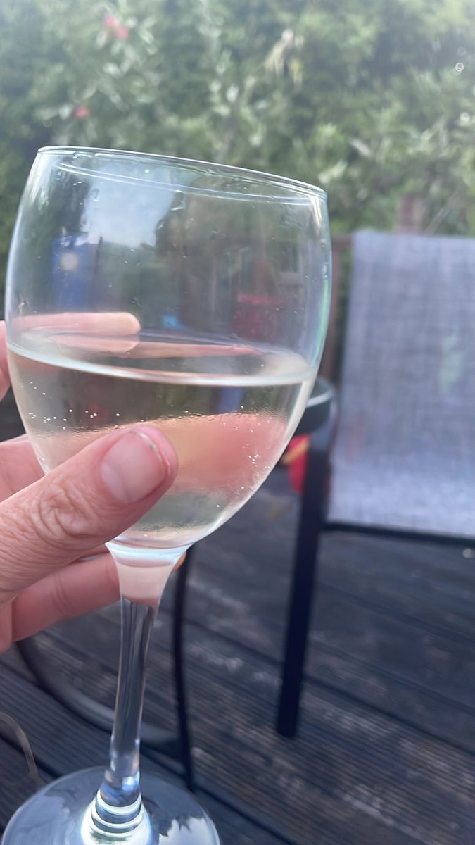 Eireball's tweet photo. @Just__Tori_ Cheers M’lady, enjoy #cheersfromcorklike https://t.co/4UlUsMyGBR