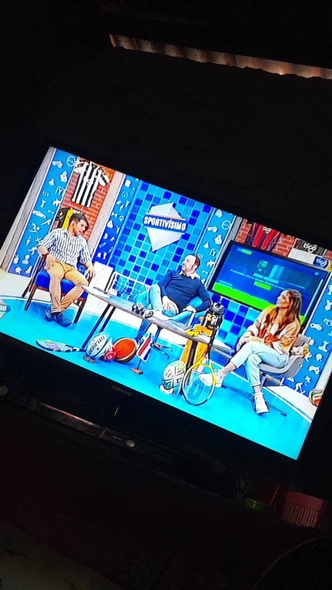 RommyAponte's tweet photo. @TigoSportsPY @lucasnataloni @montsegonzalbe @hernan77osorio Quiero ir a alentar al club de mis amores en el único lugar donde soy feliz! Porfaaaa me quiero ganar esas entradas #SportivísimoPY  #ClásicoTigoSport https://t.co/9xpQMlGRP3