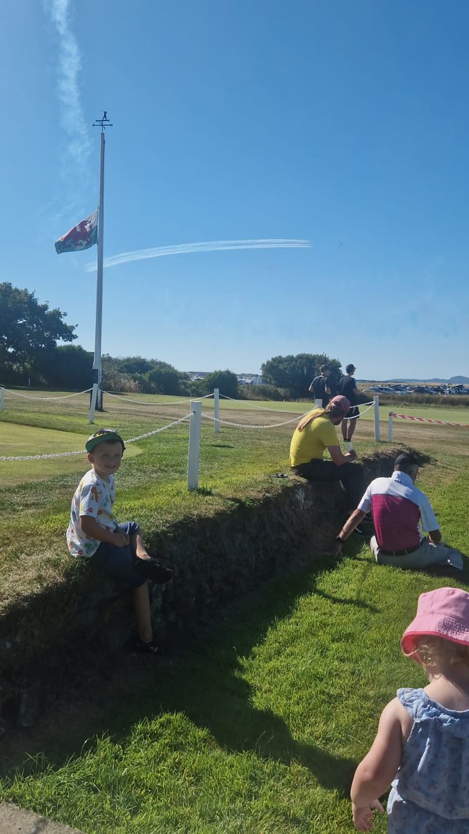 JamieAlexanderr's tweet photo. Had the absolute pleasure of watching the @rafredarrows at RAF Valley Angelsey today. All I can say is wow. We were in awe of the show you put on today and my little boy wants to be a pilot! https://t.co/VwLFszBKtq