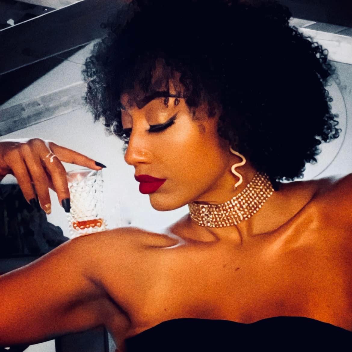 queenofopera's tweet photo. "A disciplined mind brings happiness." 💎🐍🖤

- Buddha https://t.co/rWEq52dnCd